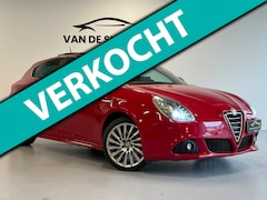 Alfa Romeo Giulietta - 1.4 T Distinctive PANO/XENON/PDC/NAVI