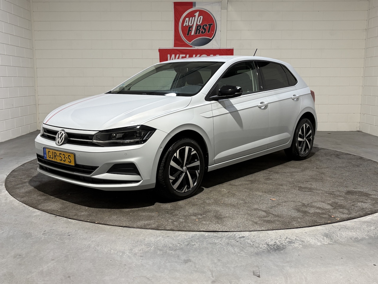 Volkswagen Polo - 1.0 TSI Highline 1.0 TSI Highline, Nieuw model, Clima, Cruise , Parkeersensoren, Blue tooth, LM all season, - AutoWereld.nl
