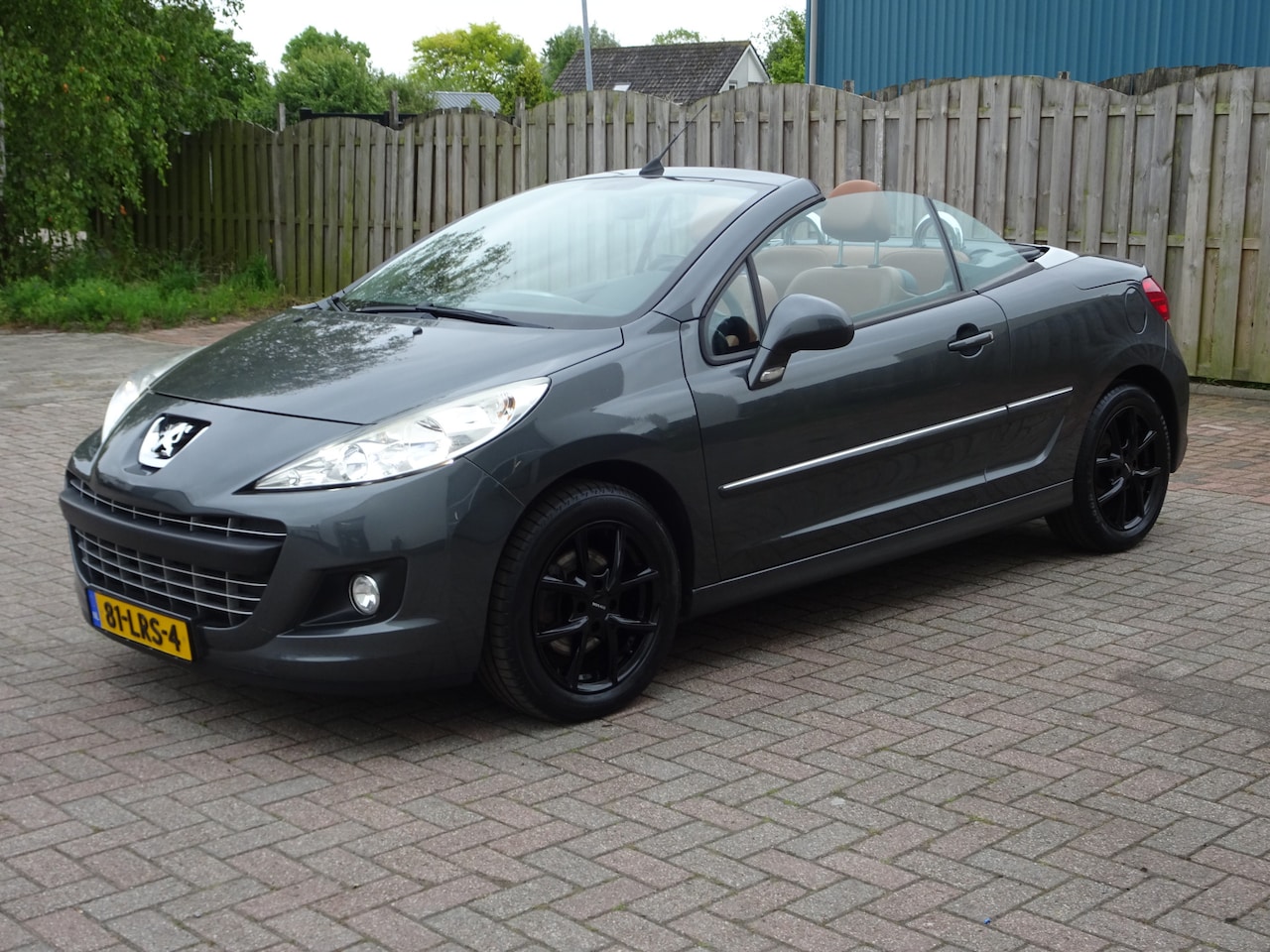 Peugeot 207 CC - 1.6 VTi Automatische airco, lederen bekleding, licht metalen velgen, automaat, enz. - AutoWereld.nl