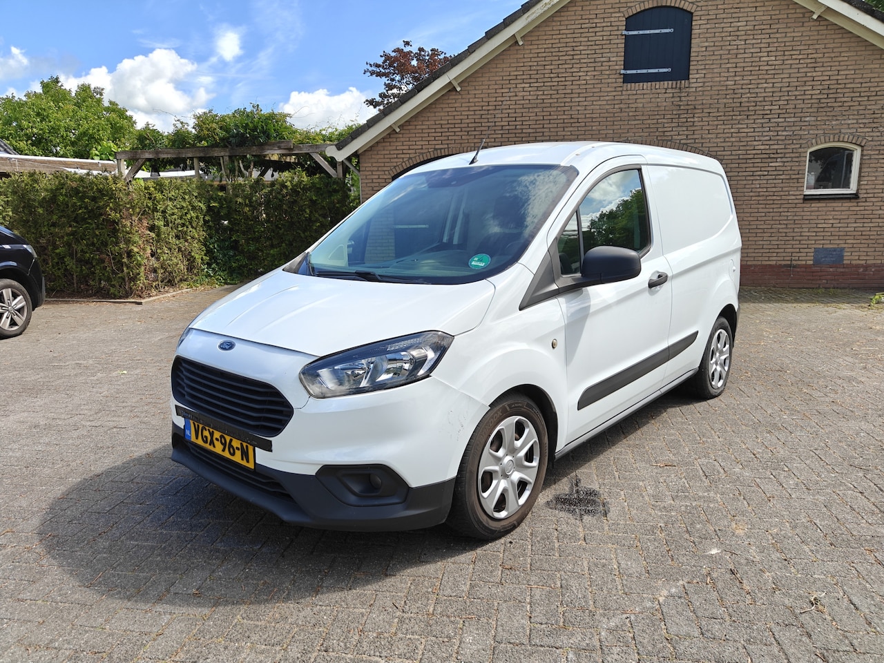 Ford Transit Courier - 1.5 TDCI Trend AIRCO BJ 2020 - AutoWereld.nl