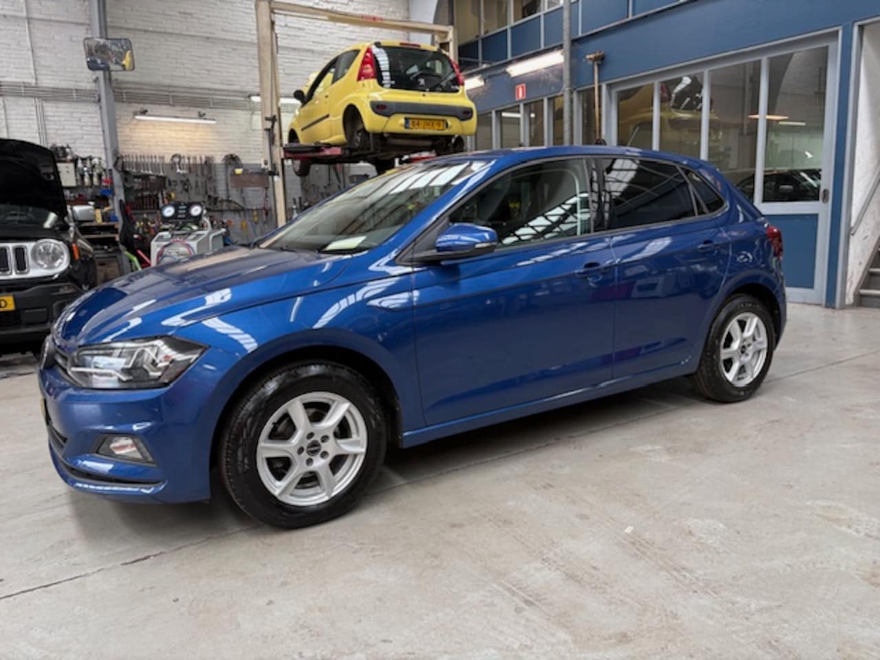 Volkswagen Polo - 1.0 TSI 95pk Comfortline | Apple carplay / Android auto | Navigatie | Cruise control | Lm - AutoWereld.nl