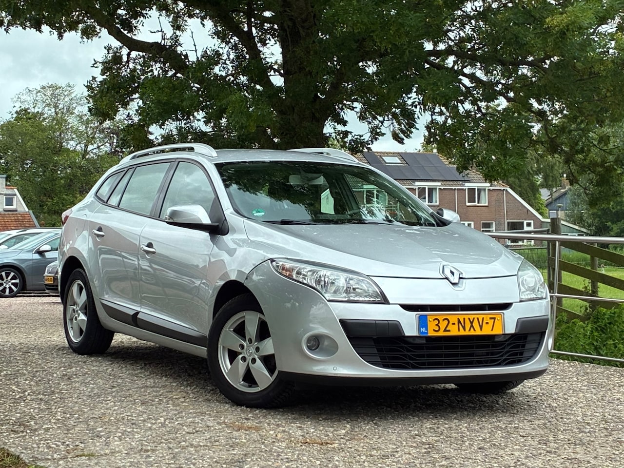 Renault Mégane Estate - 2.0 Dynamique | Automaat + Cruise + Clima nu € 4.975,-!!! - AutoWereld.nl
