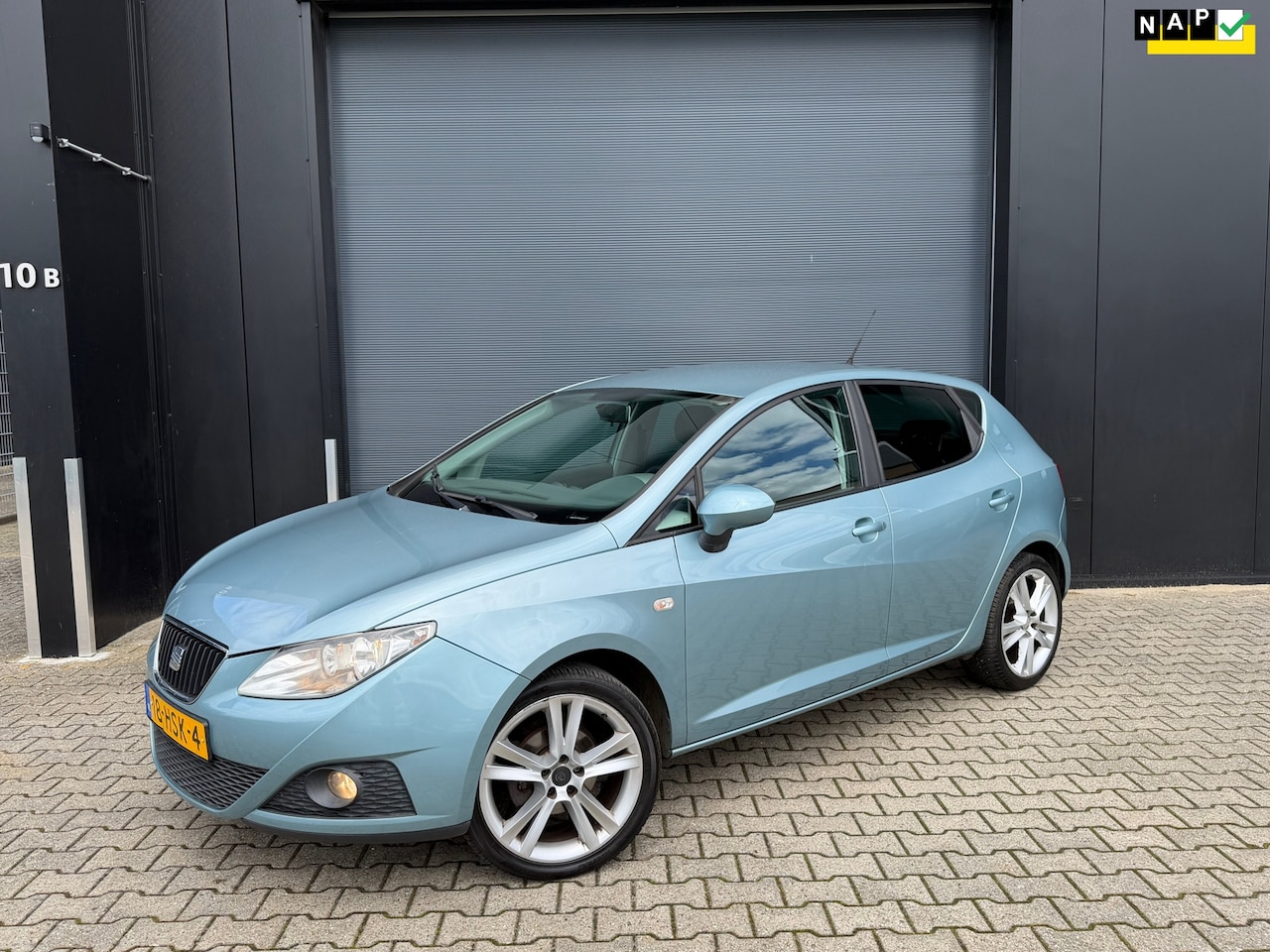 SEAT Ibiza - 1.6 Airco, 5 drs, cruise control - AutoWereld.nl