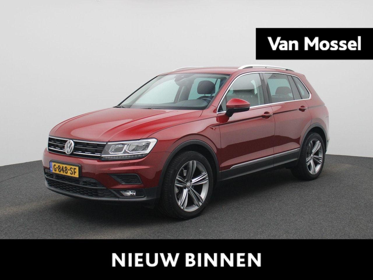 Volkswagen Tiguan - 1.5 TSI ACT Comfortline | Adaptieve Cruise Control | Blind Spot Warning | Stoel- & Stuurve - AutoWereld.nl