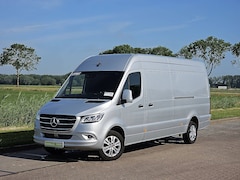 Mercedes-Benz Sprinter - 319 1.9 CDI L3H2 RWD L3H2 Maxi LED 2x Schuif 3.5t-Trekhaak Mbux10 Distronic AAC 360 Camera