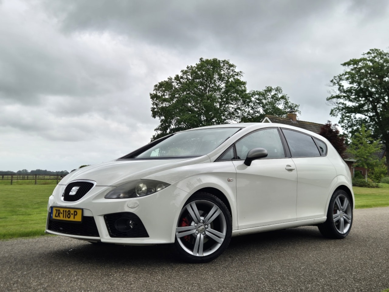 SEAT Leon - 2.0 TFSI FR 2.0 TFSI FR - AutoWereld.nl