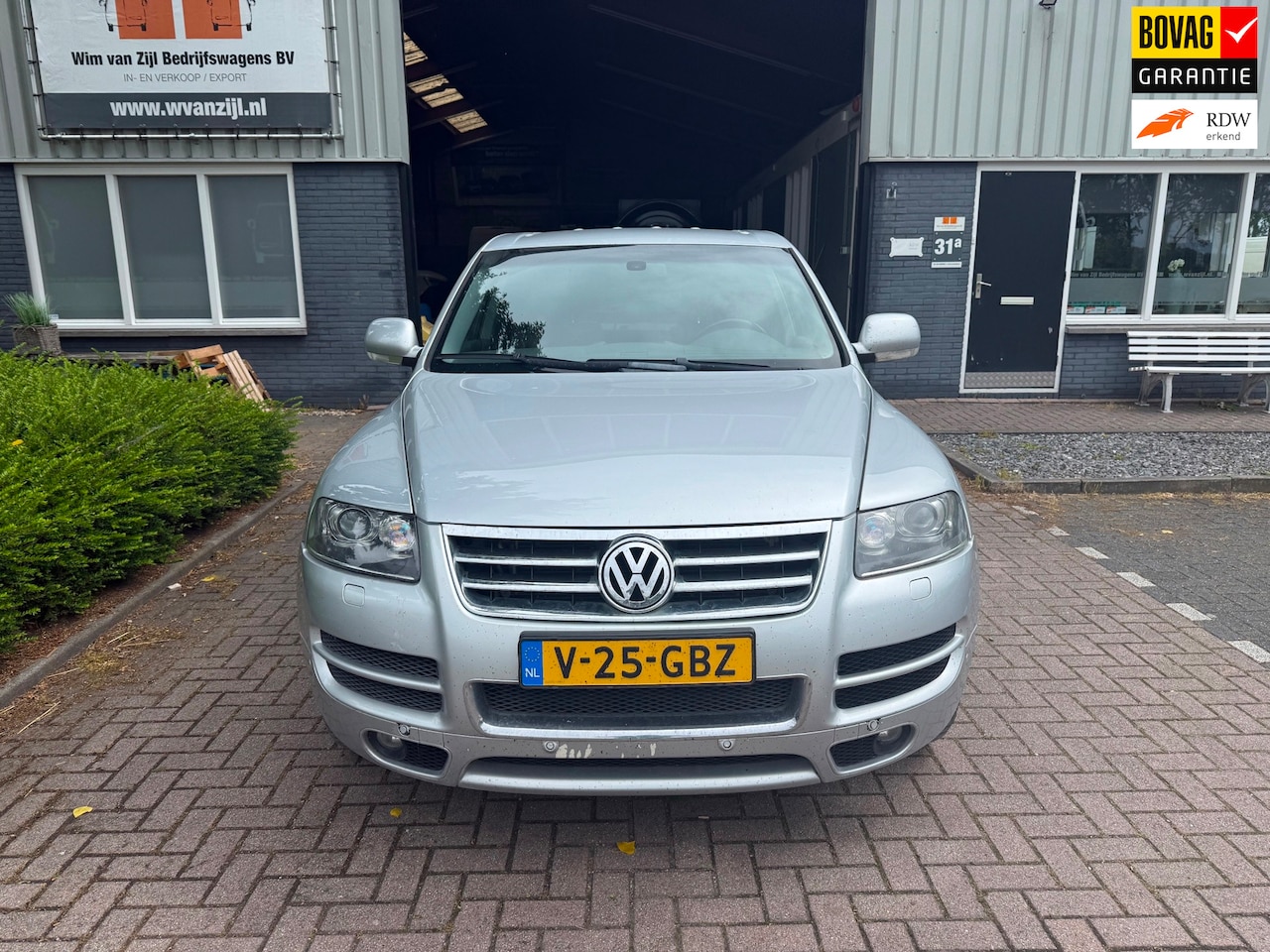 Volkswagen Touareg - 5.0 V10 ZILVER ‘05 AUT AC - AutoWereld.nl