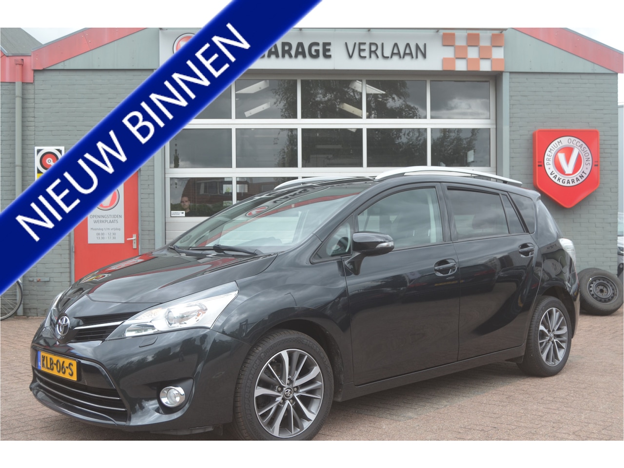 Toyota Verso - 1.8 VVT-i Limited 7p. 12 mnd. gar. trekhaak - AutoWereld.nl