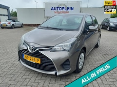 Toyota Yaris - 1.0 VVT-i Trend In nederland nieuw geleverde goed onderhouden auto met navigatie, achterui