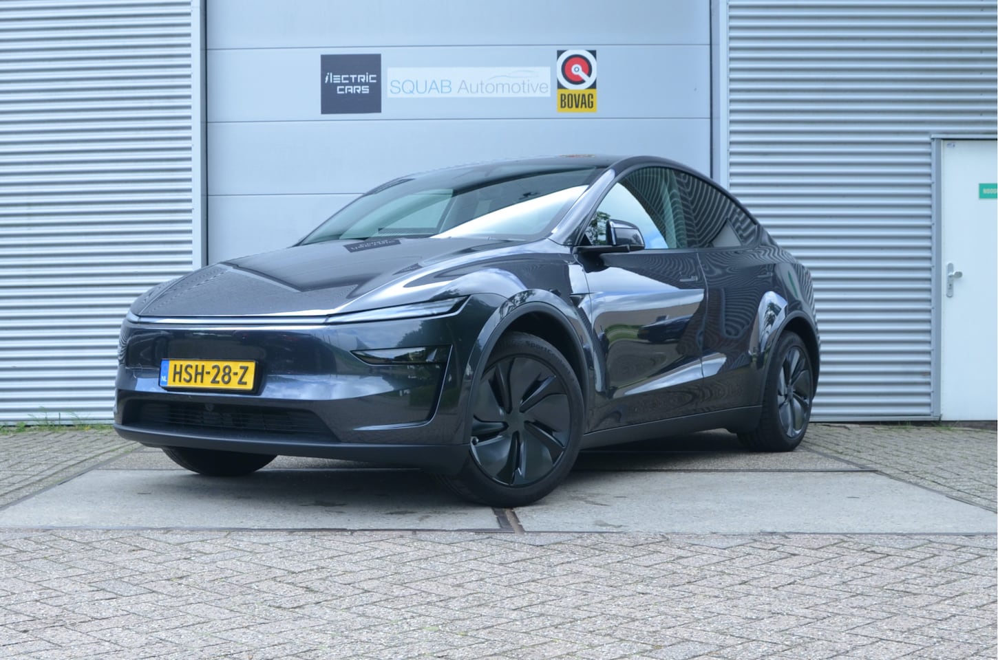 Tesla Model Y - Premium Long Range RWD 75 kWh Juniper, AutoPilot4.0 Ryzen (FSD 99,- p/mnd) - AutoWereld.nl