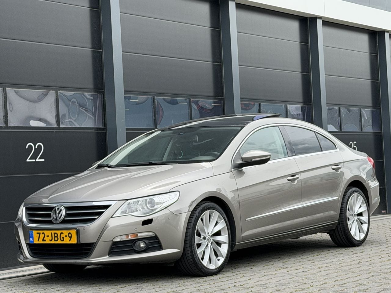 Volkswagen Passat CC - 2.0 TDI Panorama Navi Clima PDC - AutoWereld.nl