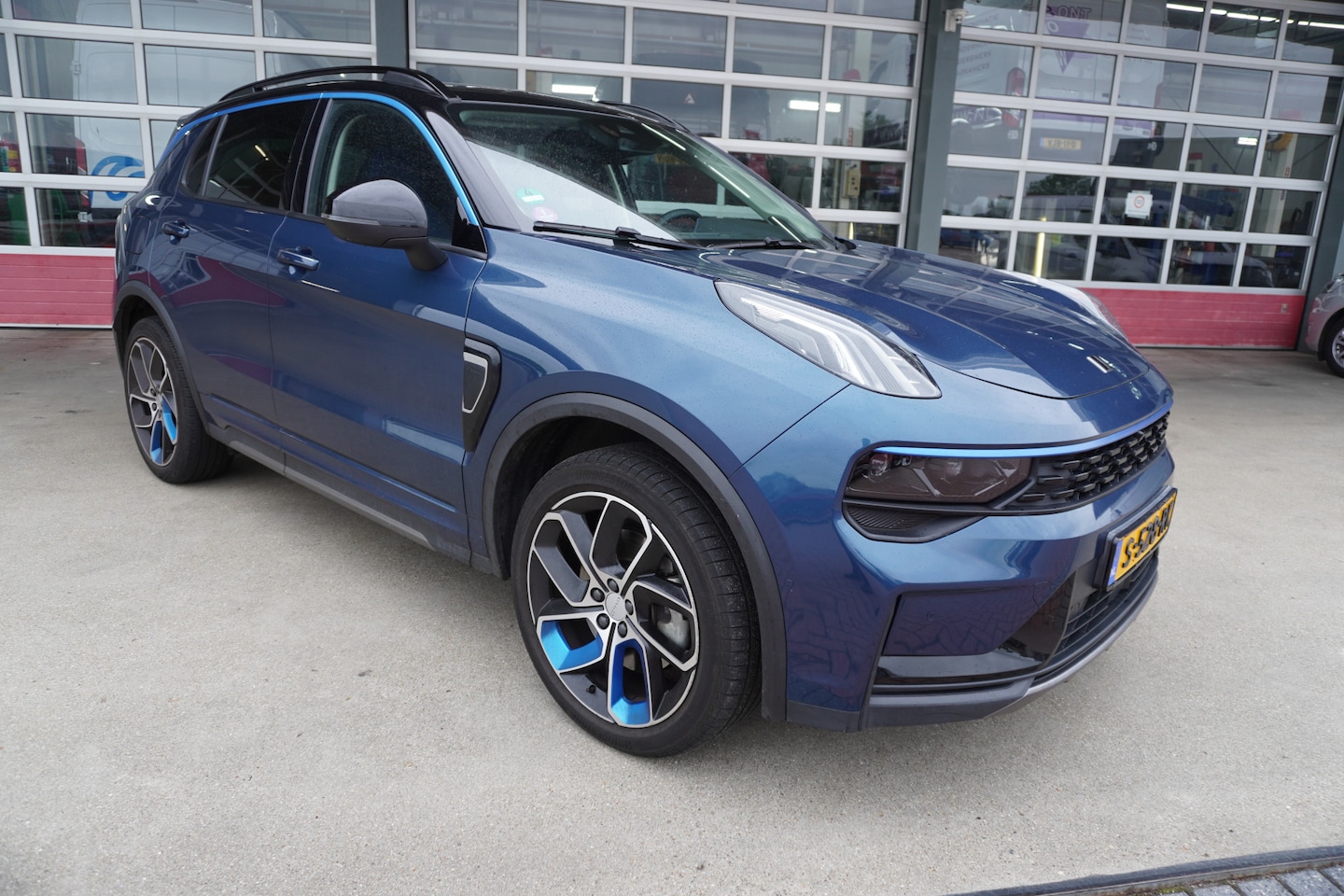 Lynk & Co 01 - 1.5 Hybride 180PK Panorama dak Automaat nr. V178 | Climate | Navi | Adap.Cruise | 360 Came - AutoWereld.nl