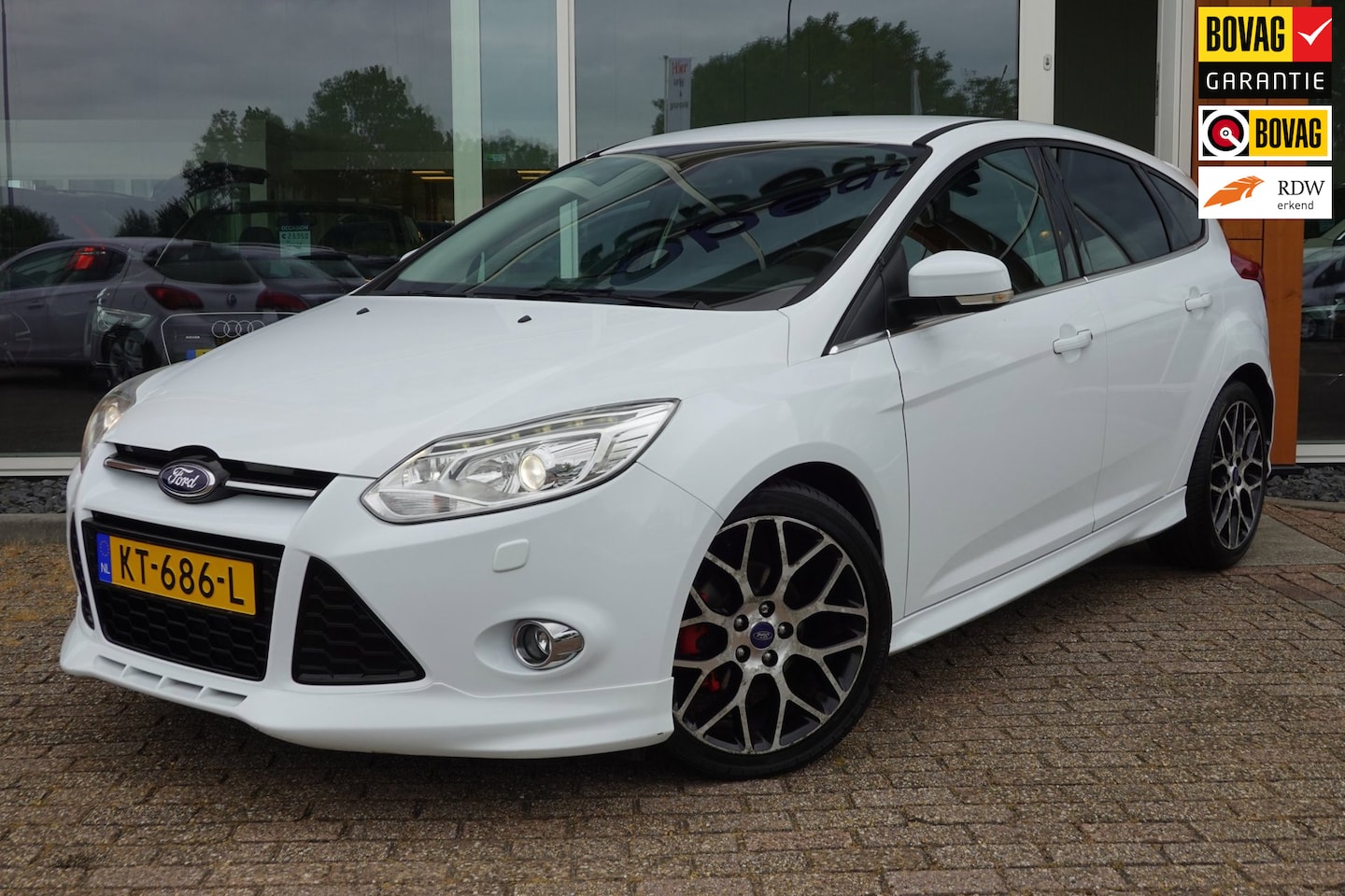 Ford Focus - 1.0 EcoBoost Titanium 1.0 EcoBoost Titanium - AutoWereld.nl