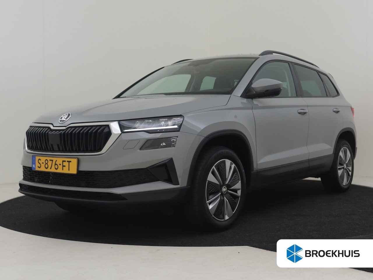 Skoda Karoq - 1.5 TSI ACT Business Edition Plus | Trekhaak uitklapbaar | Achteruitrijcamera | Navi | LED - AutoWereld.nl