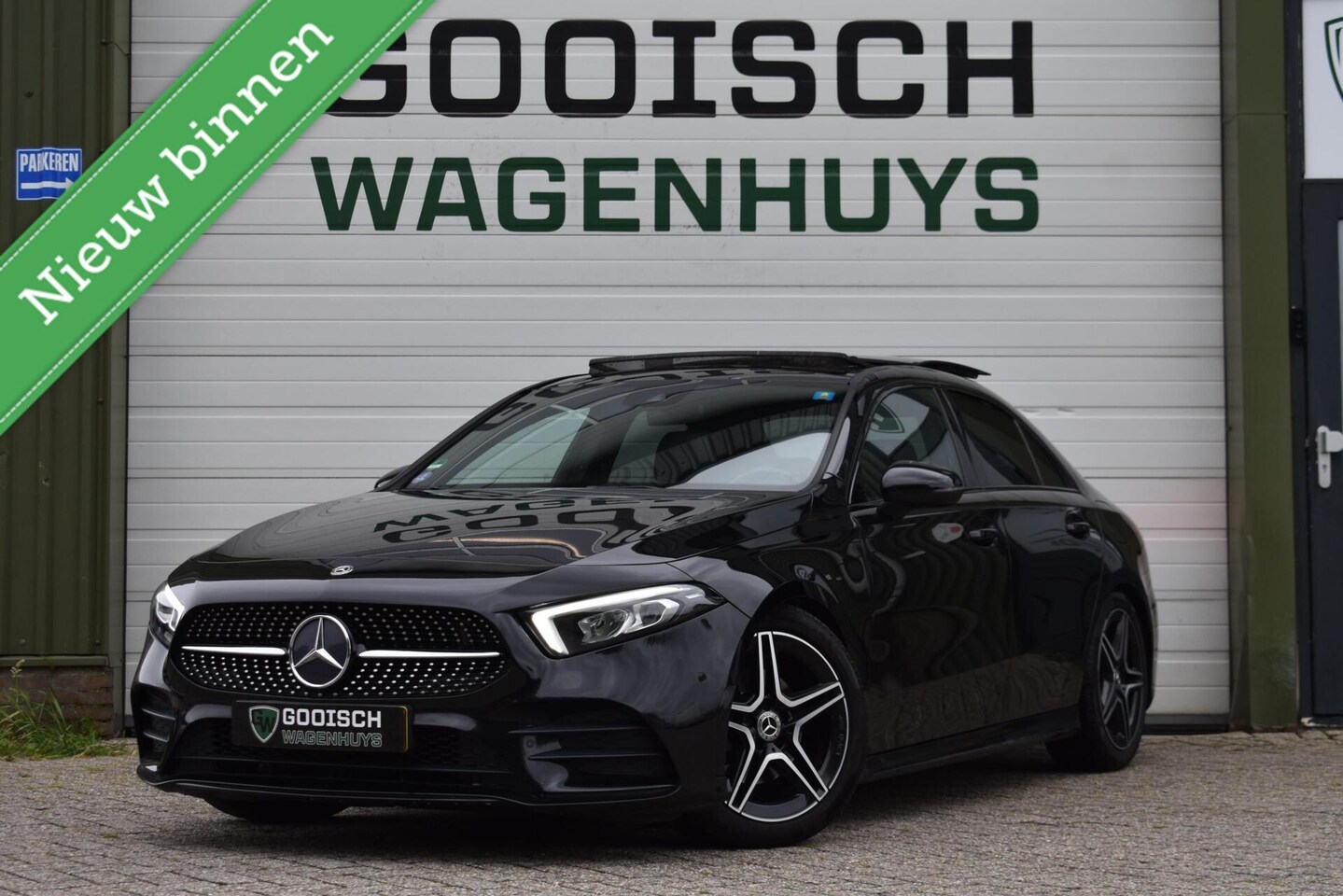 Mercedes-Benz A-klasse - 200 Launch Edition Premium AMG | Pano | Camera | - AutoWereld.nl