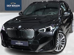 BMW iX1 - xDr30 M SPORT / PANODAK / ACC / HARMANKARDON / HEADUP / MEMORY / 20"