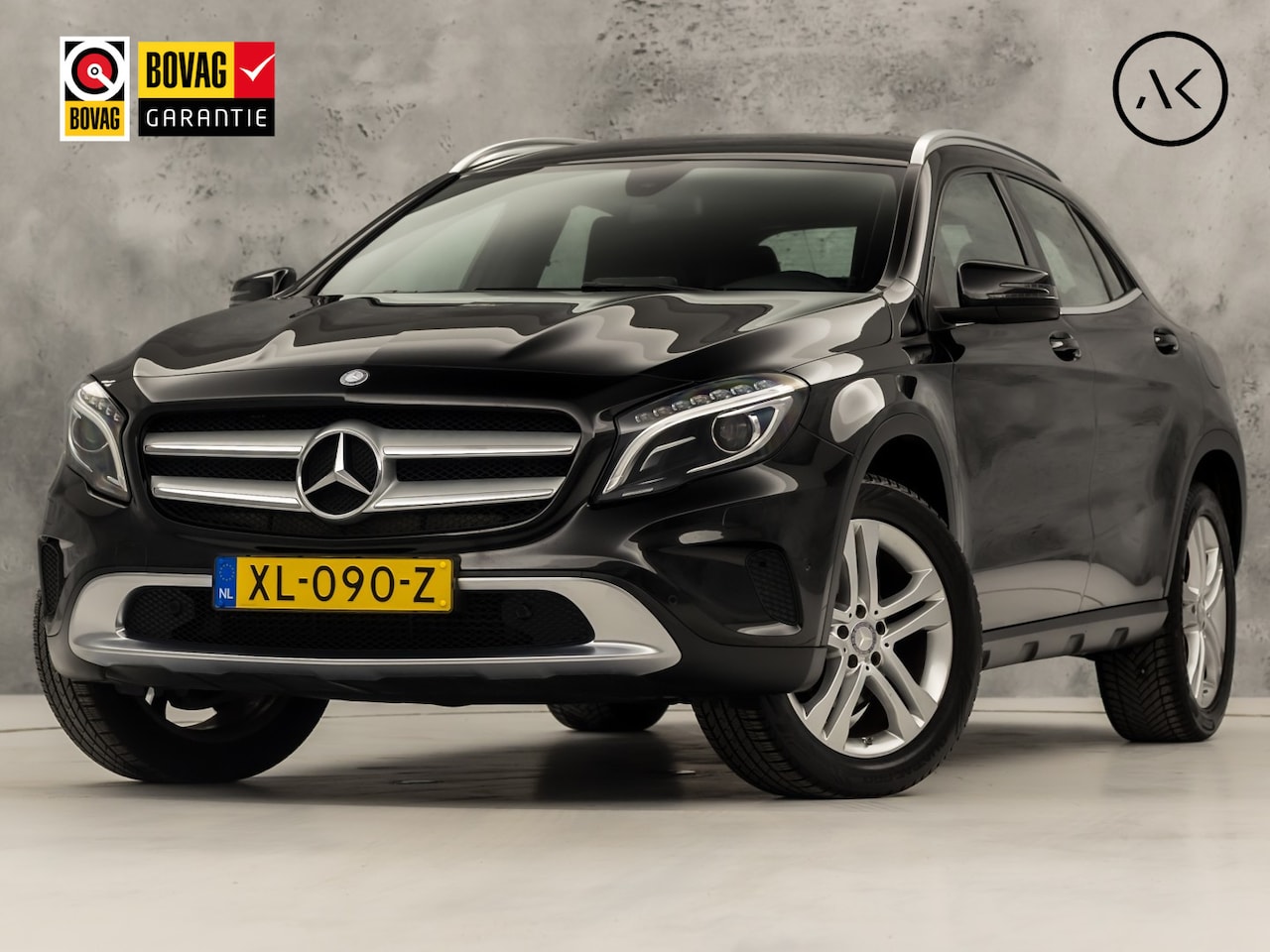 Mercedes-Benz GLA-Klasse - 180 Sport Automaat (GROOT NAVI, LEDER, STOELVERWARMING, SPORTSTOELEN, ZWART HEMEL, CRUISE, - AutoWereld.nl