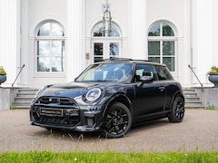 MINI 3-Deurs - 2.0 Cooper S John Cooper Works | Pano | Head-Up | 360 camera | Inparkeer hulp |