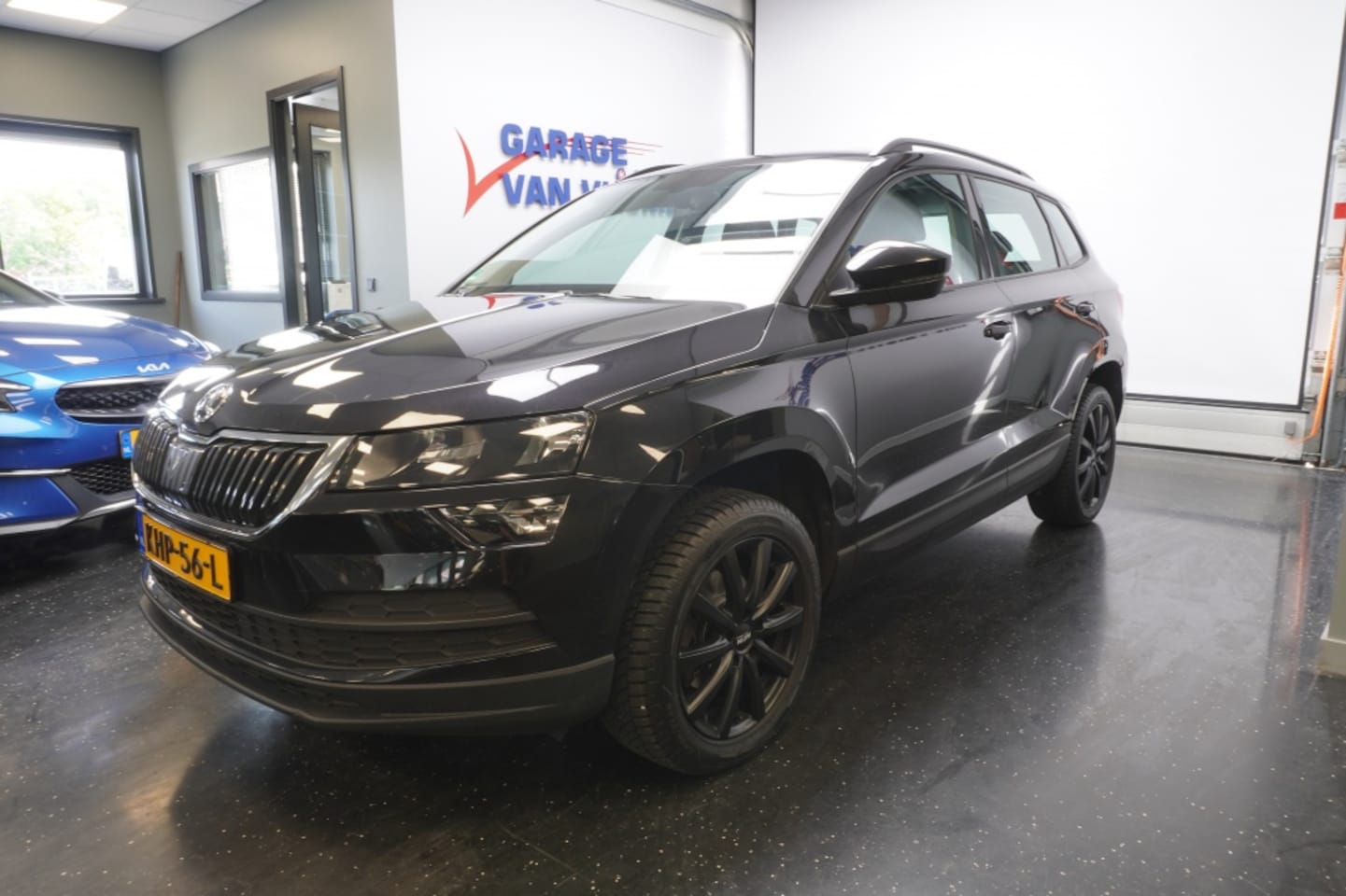 Skoda Karoq - 1.0TSI Active Carplay Navi 17'' velgen - AutoWereld.nl