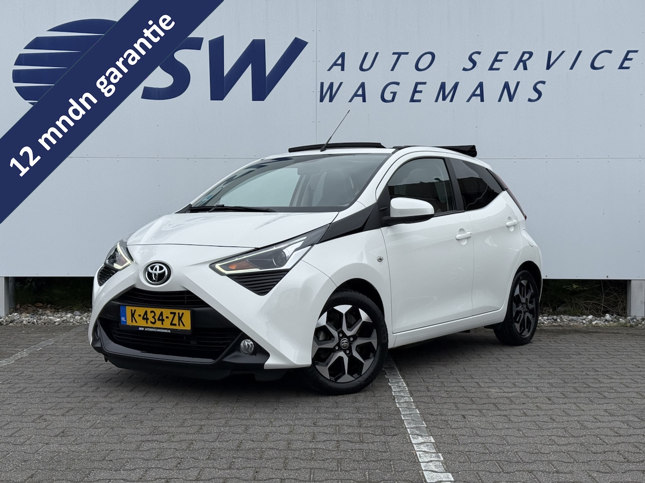 Toyota Aygo - 1.0 VVT-i x-joy cabrio | CarPlay | Bluetooth | Clima | DAB+ | LED - AutoWereld.nl