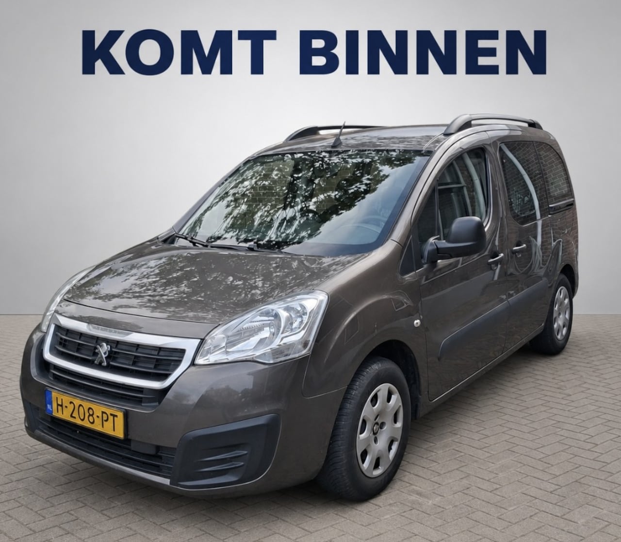 Peugeot Partner Tepee - 1.2 PureTech Active 2017 | 1 Eigenaar | Dealeronderhouden | Trekhaak | Garantie | Marge - AutoWereld.nl