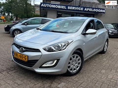 Hyundai i30 - AUTOMAAT *AIRCO*ELEKTR. PAKKET*STUURBEKR.*NW. APK*BOEKJES