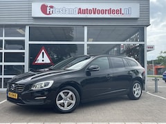 Volvo V60 - 2.0 D2 Polar+ Dynamic /Automaat/Cruise/Clima/Leder/DAB/distr vv bij 150.074 km/APK 07-2027