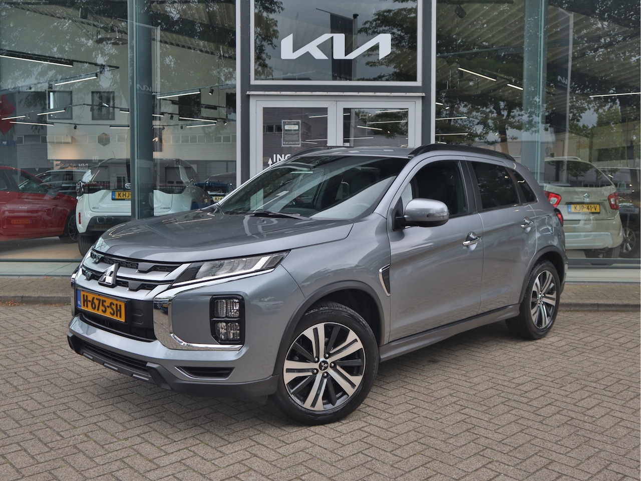 Mitsubishi ASX - 2.0 Intense Automaat Navigatie | Camera | Leder | Stoelverwarming | Trekhaak - AutoWereld.nl