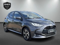 Toyota Yaris - 1.5 Hybrid Black edition 115pk | Stoel en Stuur verwarming