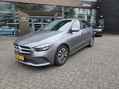 Mercedes-Benz B-klasse - 180 Bus. Solution elek.trekhaak/NL-auto