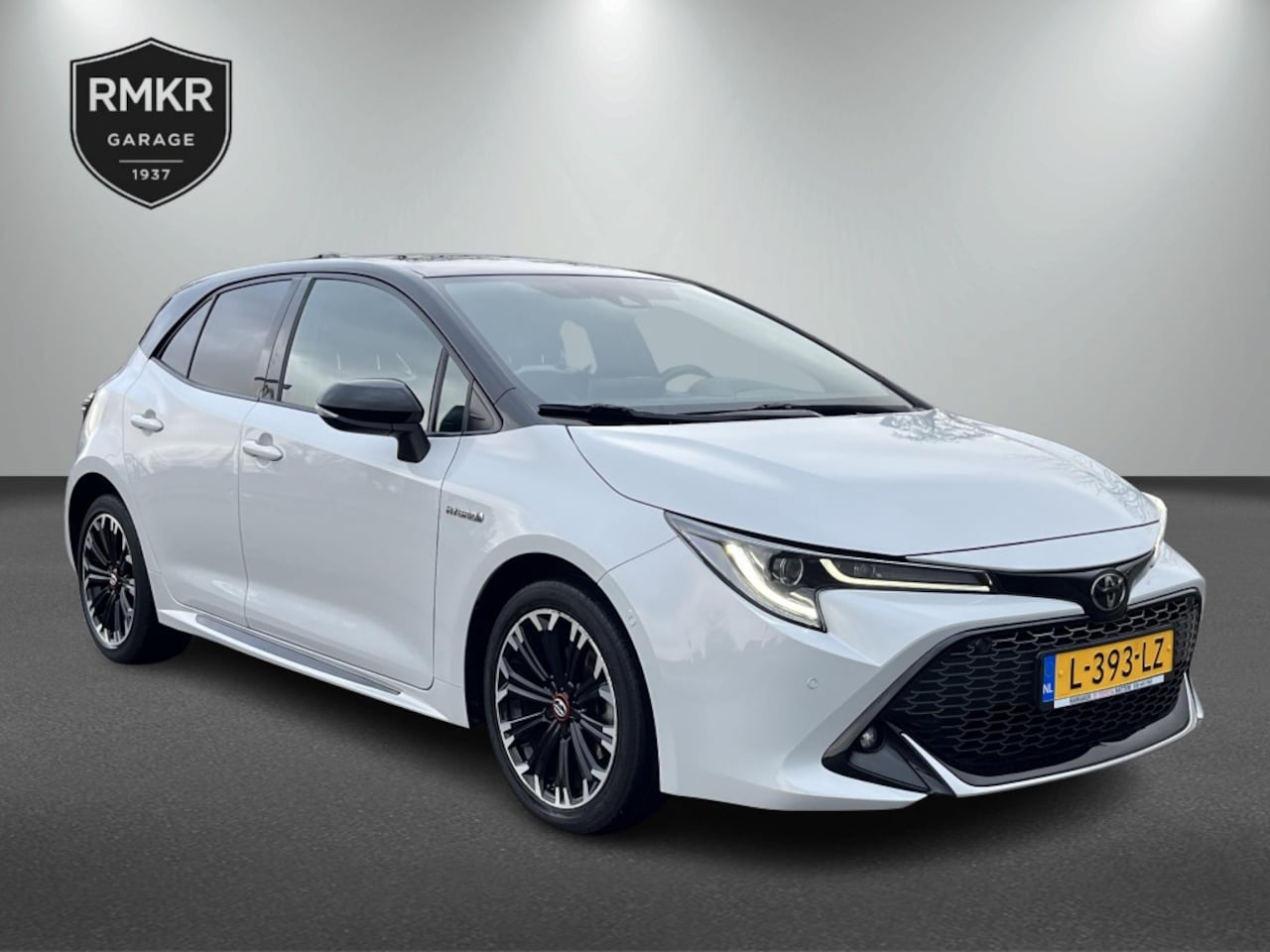Toyota Corolla - 1.8 Hybrid GR Sport 1.8 Hybrid GR-Sport - AutoWereld.nl