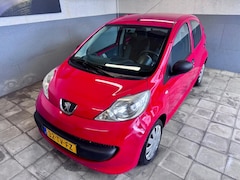 Peugeot 107 - 1.0-12V XR