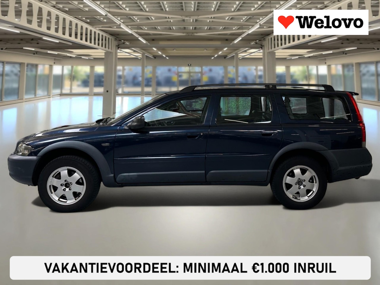 Volvo XC70 - 2.5 T Geartronic Comfort Line 3e bankje, trekhaak, automaat... - AutoWereld.nl