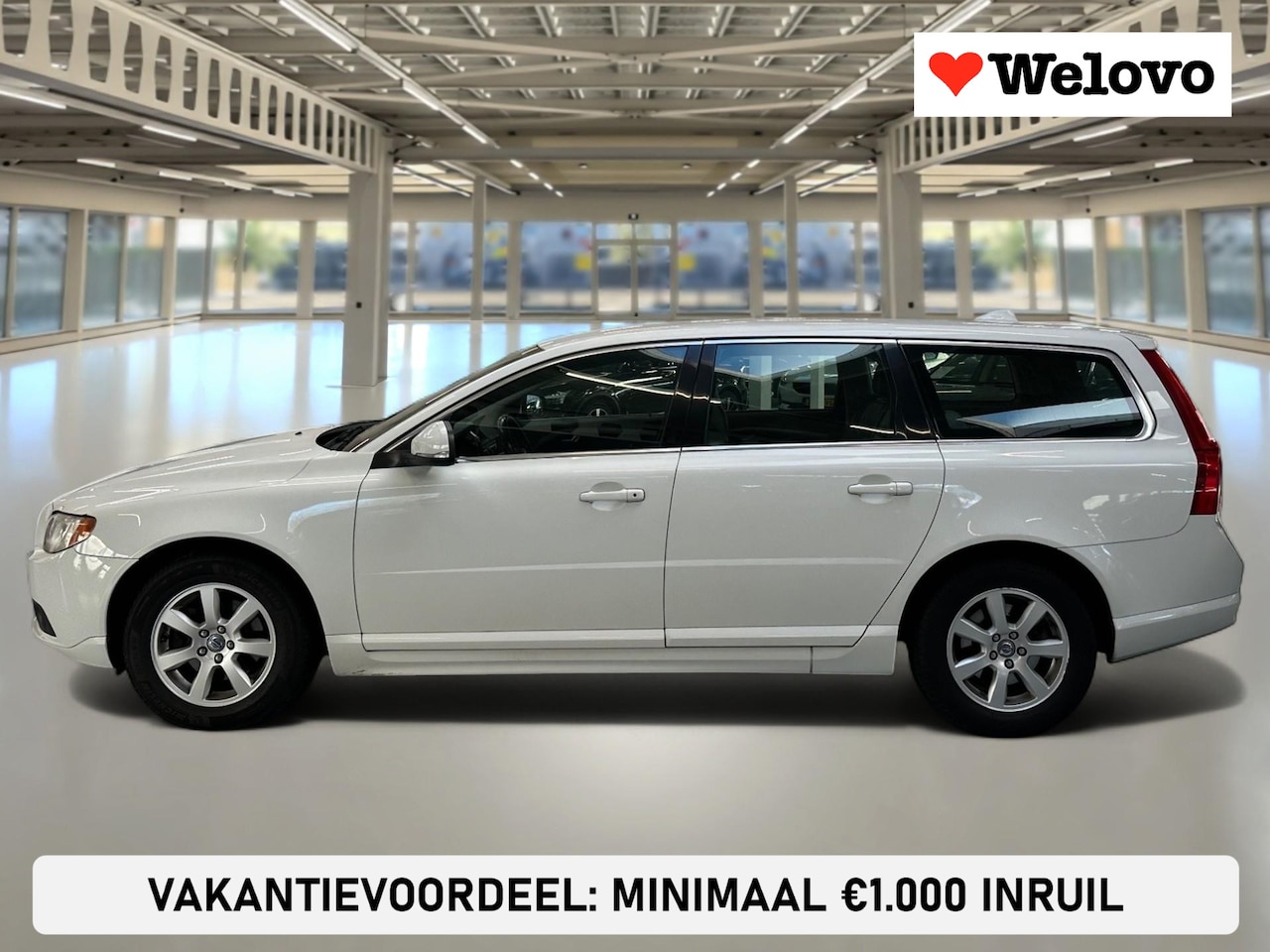 Volvo V70 - 1.6 T4 Limited Edition Rijklaar+garantie, navigatie, trekhaak.. - AutoWereld.nl