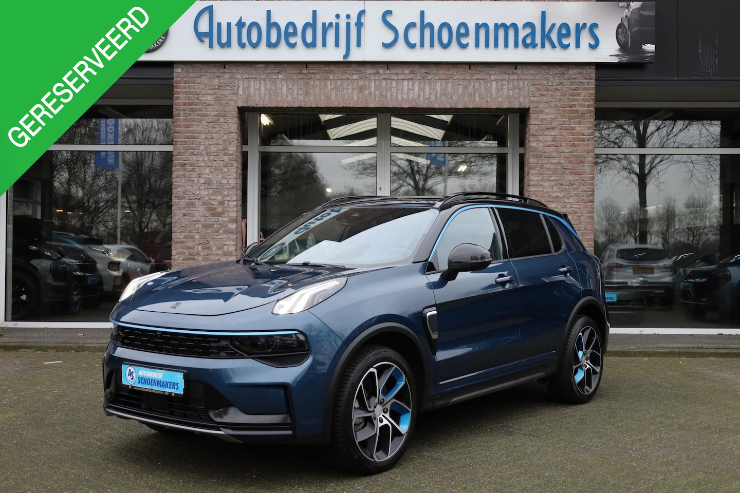 Lynk & Co 01 - 1.5 MY23! 6.6Kwh ZWARTE-HEMEL ROLHOES MY23 360-CAMERA PANO/SCHUIF INFINITY DAB NAVI CARPLA - AutoWereld.nl