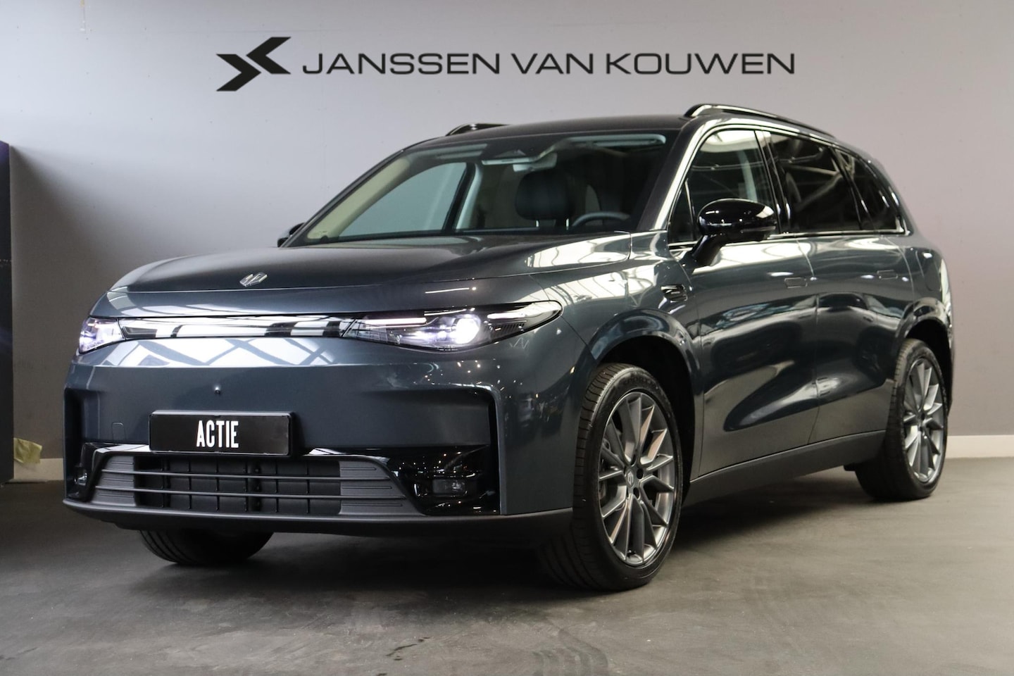 Leapmotor C10 - Design Pro 69.9 kWh / Voorraad / - AutoWereld.nl