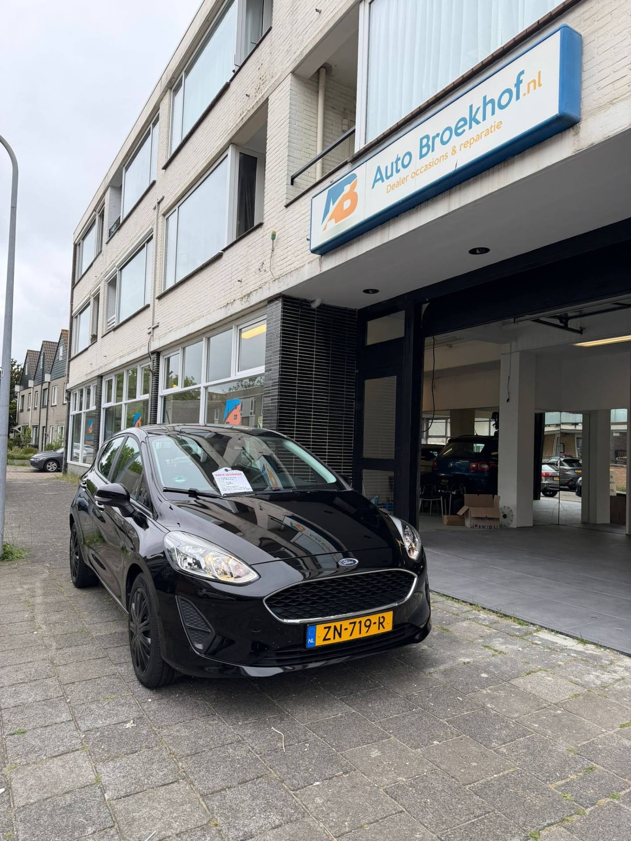 Ford Fiesta - 1.1 Trend NAVI PDC CRUISE CONTROLE - AutoWereld.nl