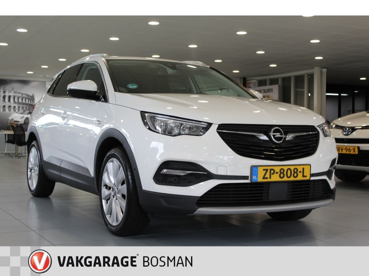 Opel Grandland X - 1.2 Turbo Bus. Ex. - AutoWereld.nl