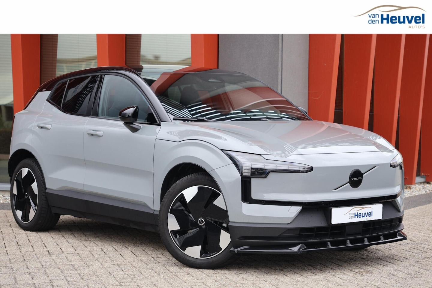 Volvo EX30 - Single Motor Extended Range Plus 69 kWh - AutoWereld.nl