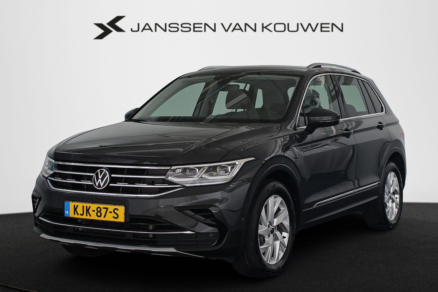 Volkswagen Tiguan - 1.4 TSI eHybrid Elegance Trekhaak Winter Pakket 360 Camera - AutoWereld.nl