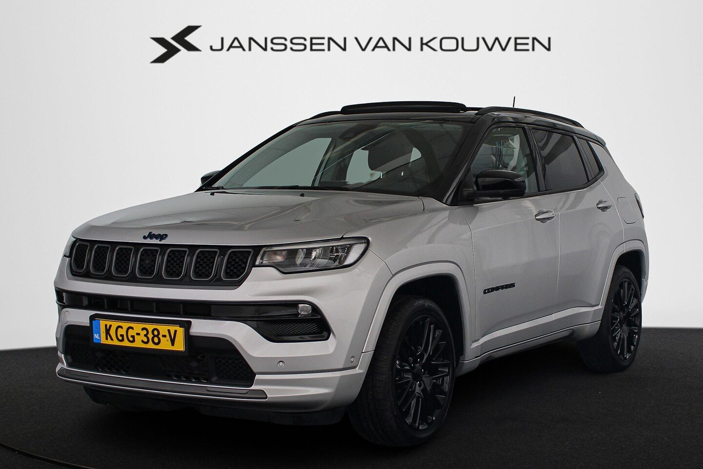Jeep Compass - 4xe 240 Plug-in Hybrid Electric S Panoramadak Alpine 360 Camera - AutoWereld.nl