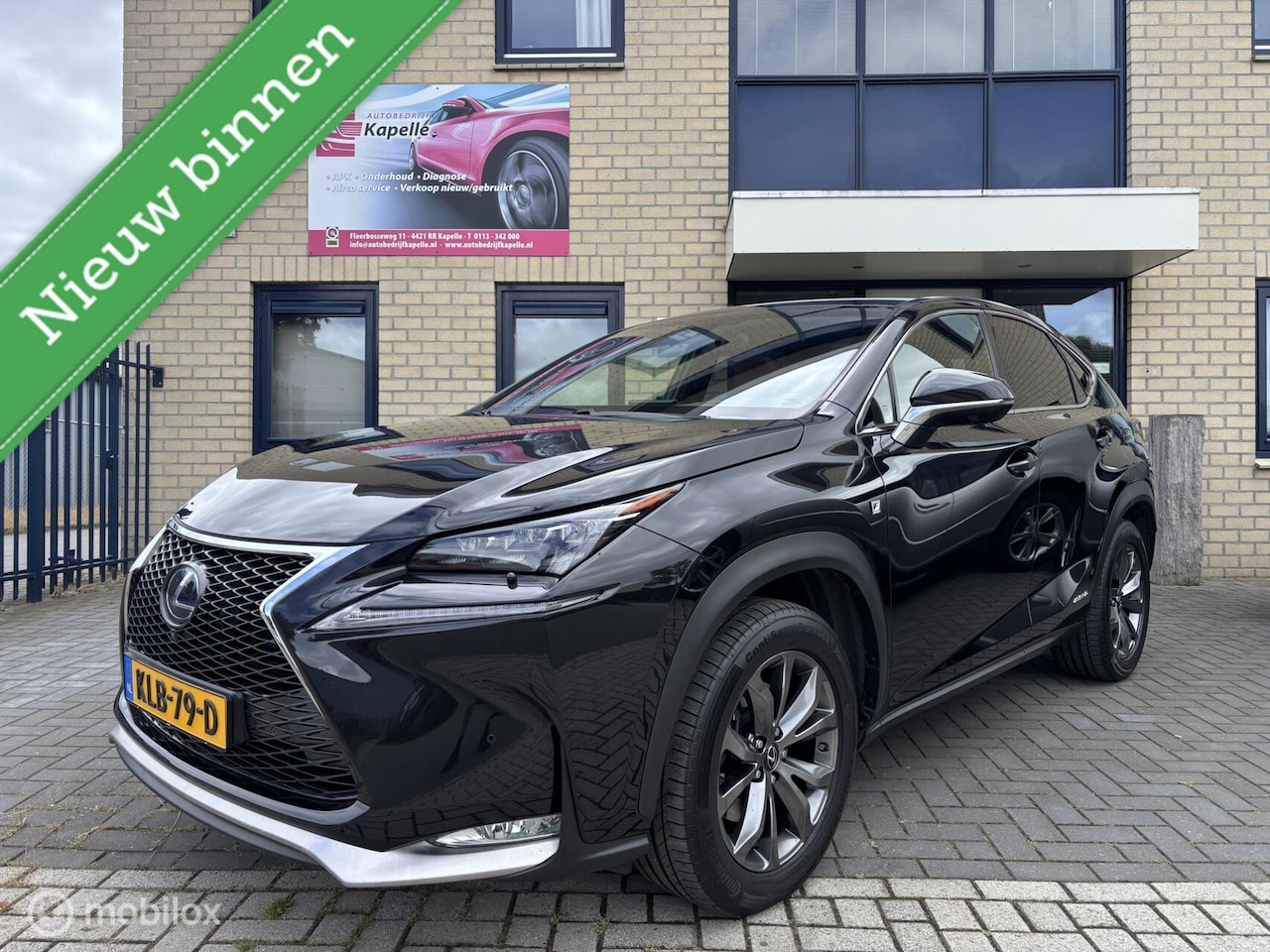 Lexus NX - 300h AWD F Sport Line 300h AWD F Sport Line - AutoWereld.nl