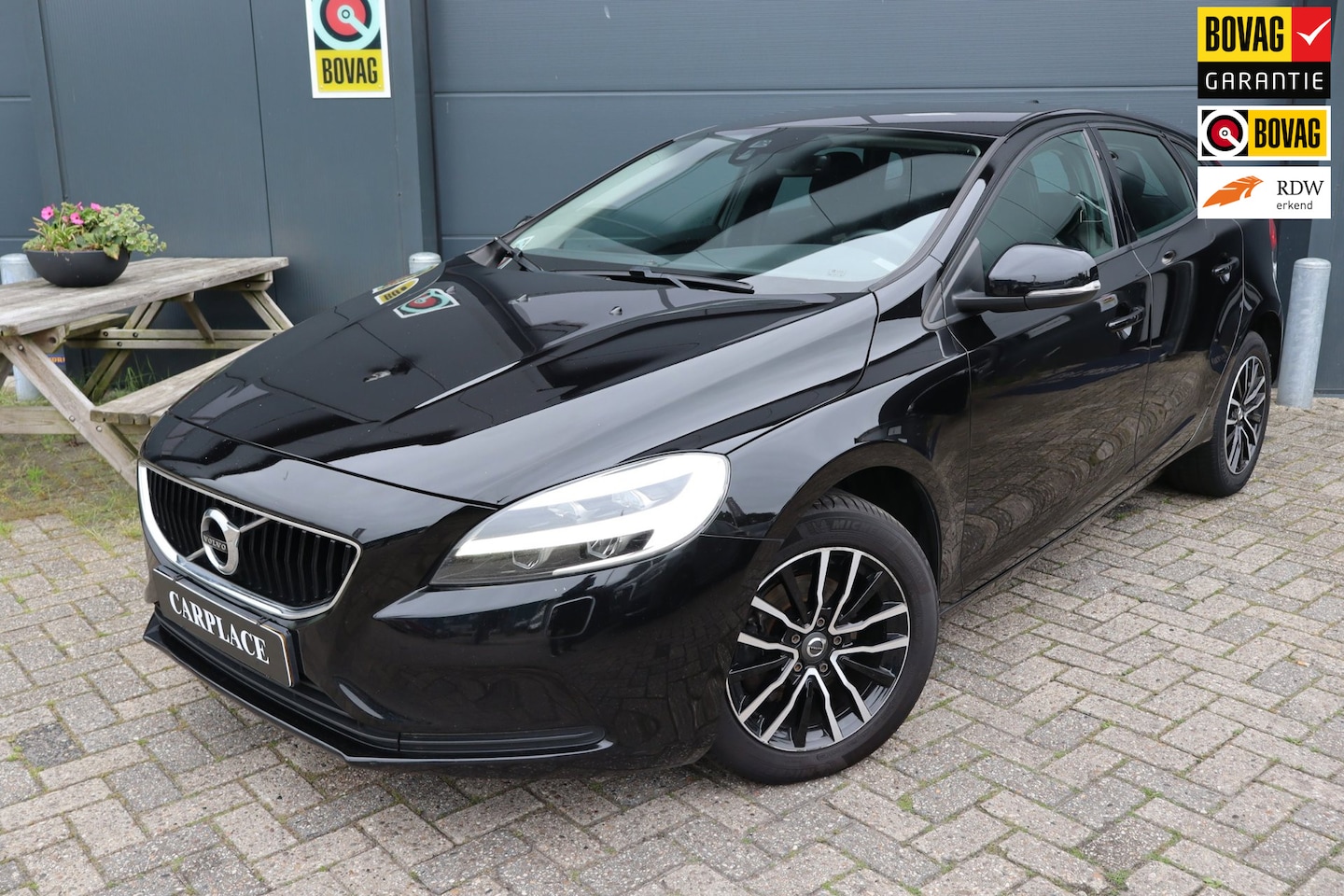 Volvo V40 - 2.0 D2 Nordic+-eerste eigenaar-APK - AutoWereld.nl