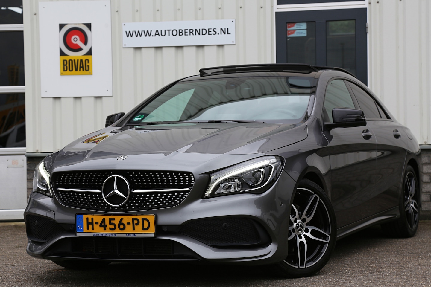 Mercedes-Benz CLA-Klasse - 200 d AMG Aut.*Perfect Onderh.*Euro 6*Pano/Night/Sfeer/LED/Camera/Stoelverw./Half Leder/Cl - AutoWereld.nl