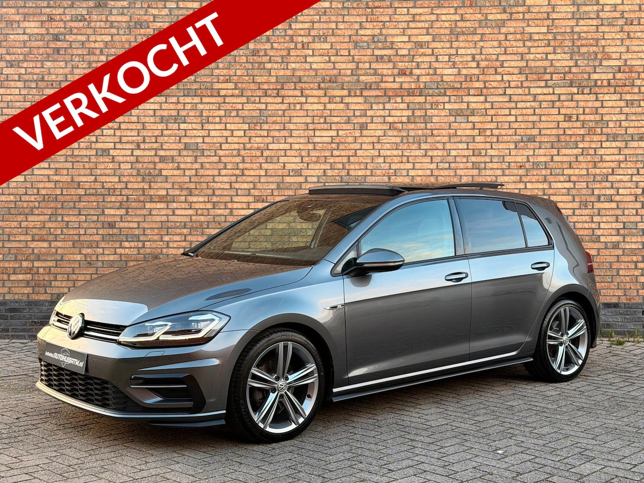 Volkswagen Golf - 1.5 TSI 3x R-line Pano Dsg Virtual Dyn Blind Acc led - AutoWereld.nl