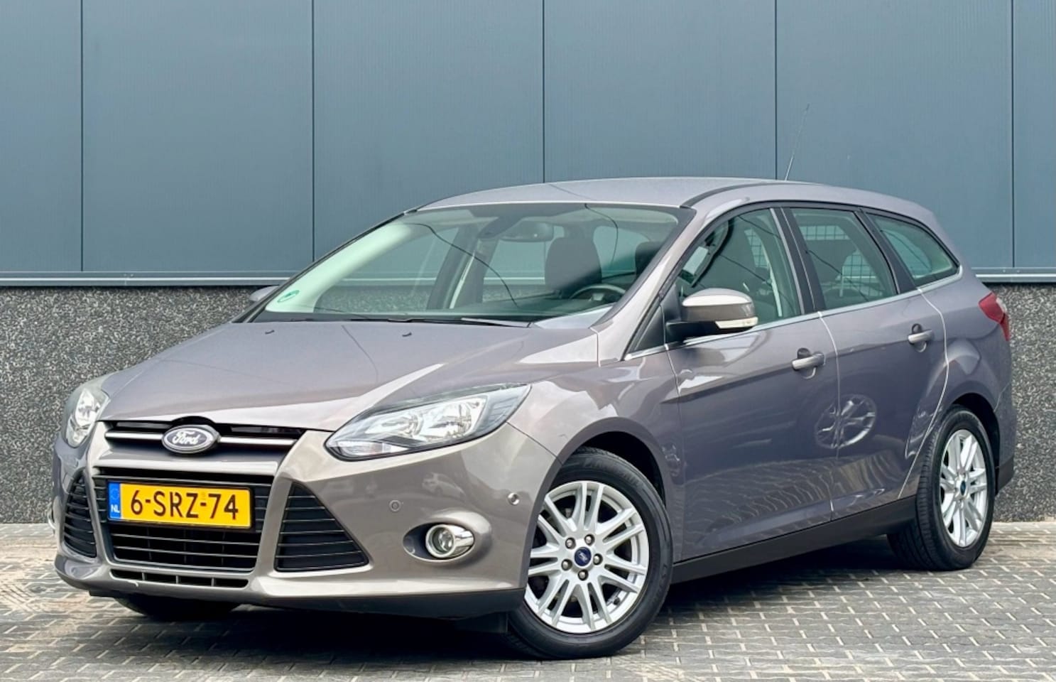 Ford Focus Wagon - 1.0 EcoB. Edit. Plus Nieuwe distributie NAP - AutoWereld.nl