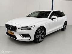 Volvo V60 - 2.0 T6 Twin Engine AWD Inscription NL-AUTO / LEER