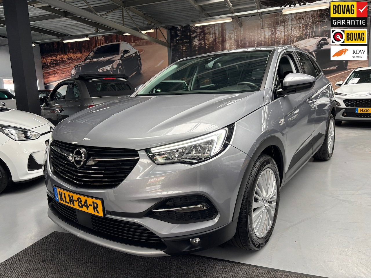 Opel Grandland X - 1.2 Turbo Innovation / Camera / Carplay - AutoWereld.nl