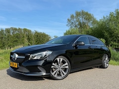 Mercedes-Benz CLA-klasse Shooting Brake - 180d Business Solution AMG / Harman-Kardon / Leder / Camera / Navi / 18" Velgen / Clima /