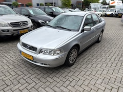 Volvo S40 - 1.8 Europa, AUT, TREKHAAK, LEDER, CRUISE, APK 4-27